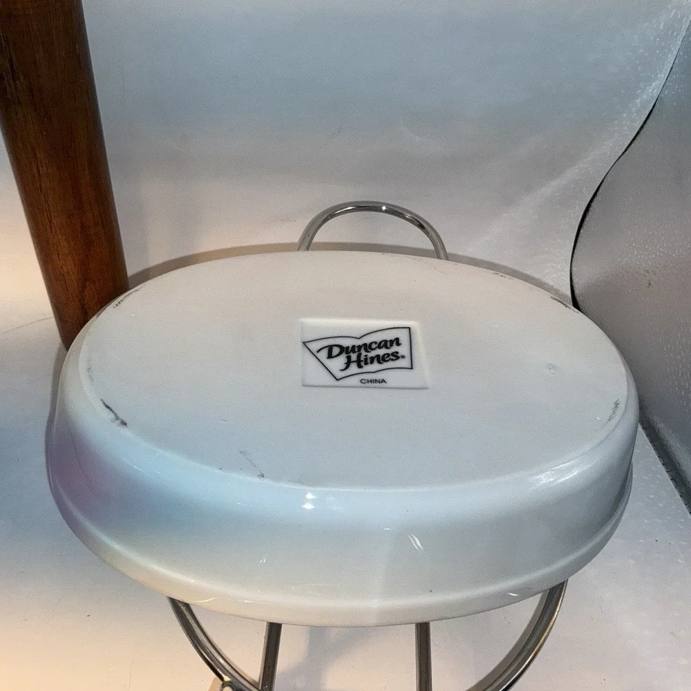 Duncan Hines shaped baking coating